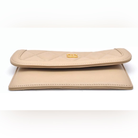 CHANEL Calf Skin Matelasse Vintage Pouch Purse Beige - Picture 8 of 16